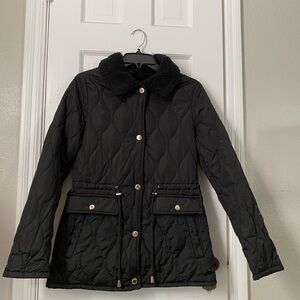 Laundry By Shelli Segal Black Quilted Jacket with Faux Fur Collar